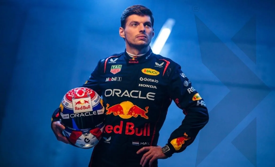 Red Bull Star Verstappen May Join Mercedes in 2026