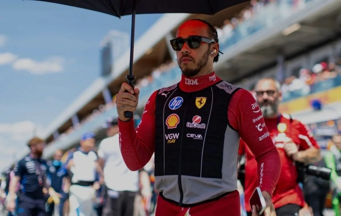 Hamilton to Miss Ferrari Suspension Test