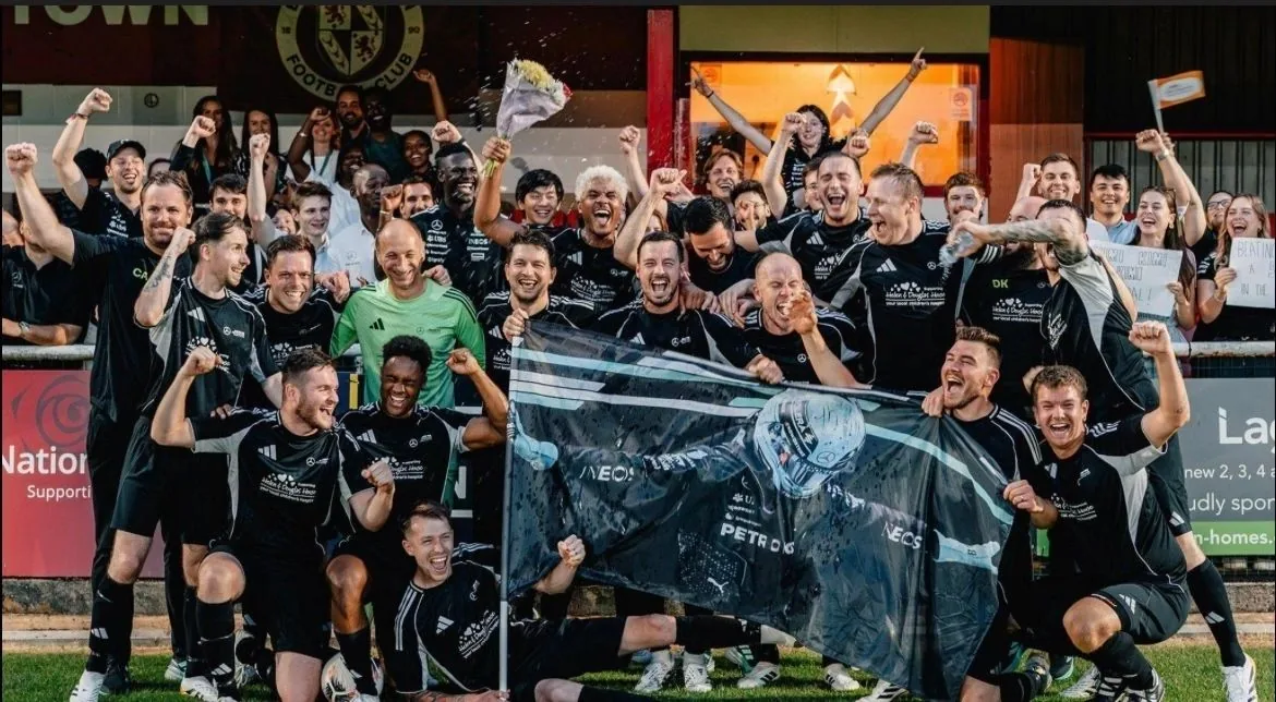 Fast Teams,Foot Goals:Brackley Hosts F1 Charity Football