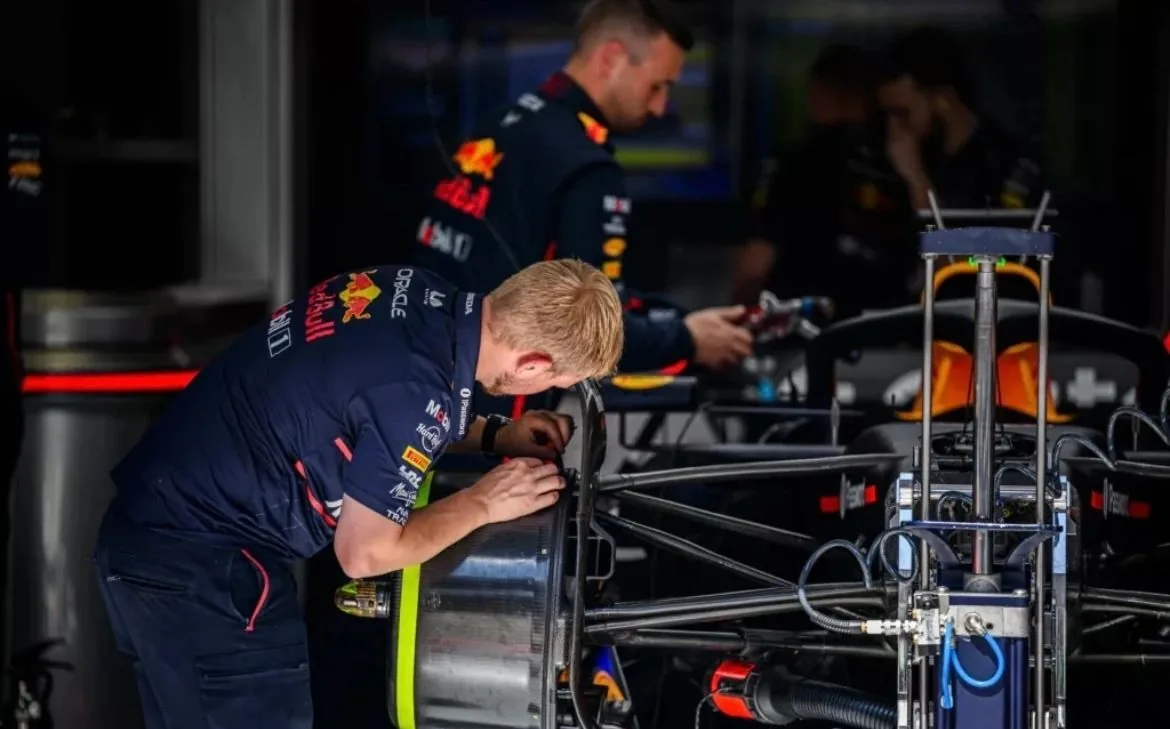 New Wings,New Tricks in Hungary
