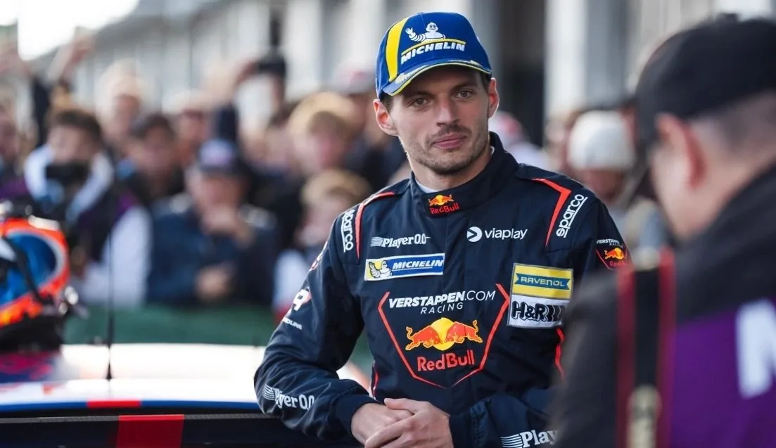 Max Verstappen Team Leads at the Nordschleife