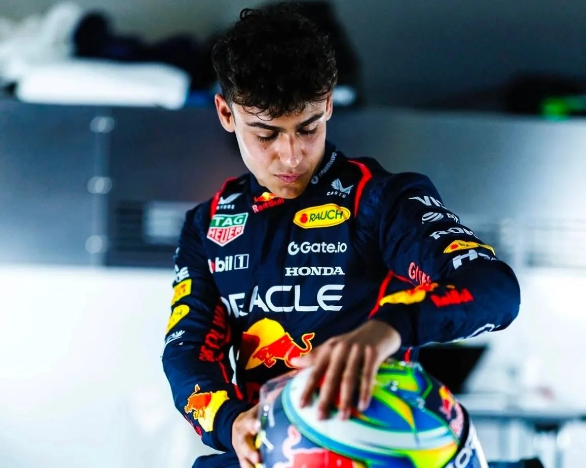 Lindblad Impresses in Debut Practice Session at Mexico GP