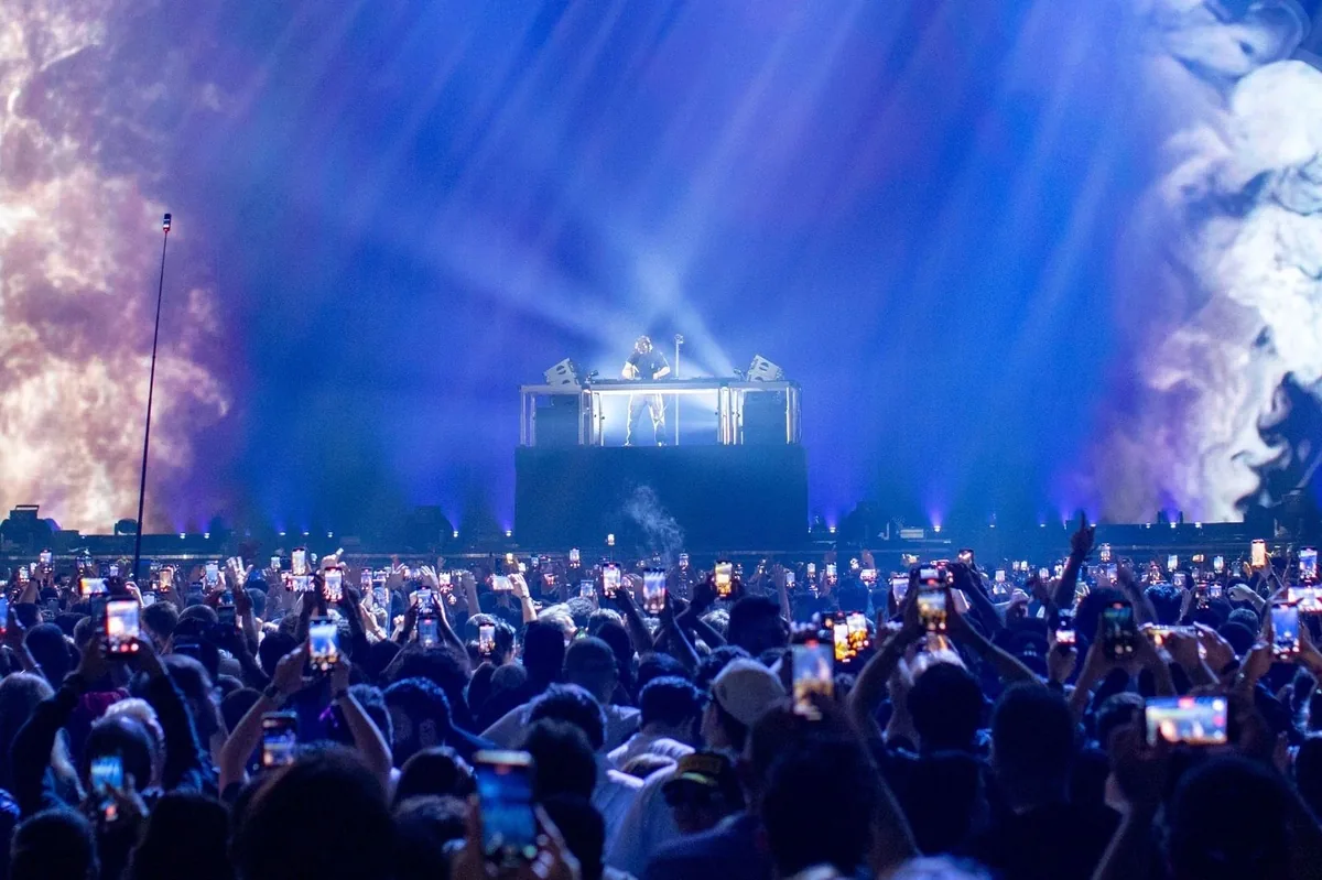 Glass Animals and Martin Garrix Perform in Baku